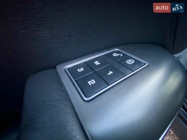 Черный Ленд Ровер Рендж Ровер Спорт, объемом двигателя 2.99 л и пробегом 133 тыс. км за 49000 $, фото 14 на Automoto.ua