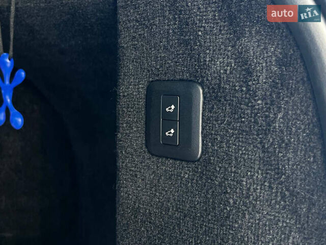 Черный Ленд Ровер Рендж Ровер Спорт, объемом двигателя 3 л и пробегом 112 тыс. км за 41500 $, фото 25 на Automoto.ua