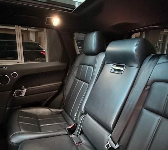 Чорний Ленд Ровер Range Rover Sport, об'ємом двигуна 3 л та пробігом 79 тис. км за 50000 $, фото 18 на Automoto.ua