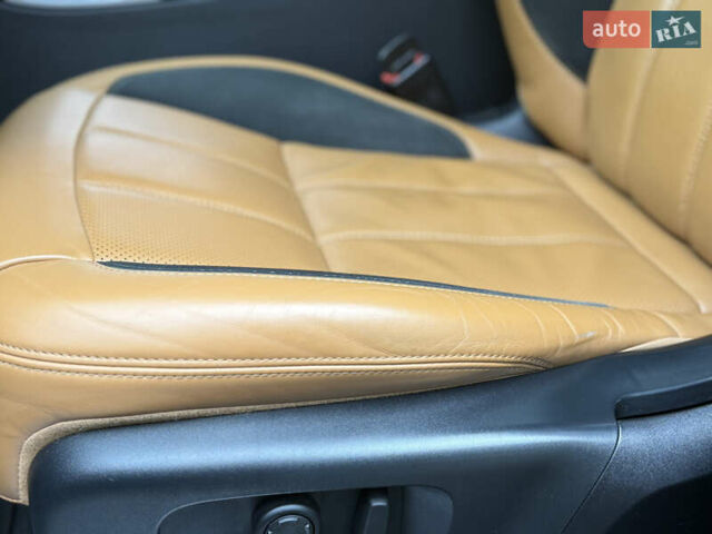 Черный Ленд Ровер Рендж Ровер Спорт, объемом двигателя 2.99 л и пробегом 139 тыс. км за 51000 $, фото 74 на Automoto.ua