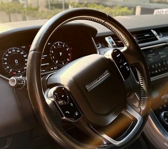 Чорний Ленд Ровер Range Rover Sport, об'ємом двигуна 3 л та пробігом 79 тис. км за 50000 $, фото 53 на Automoto.ua