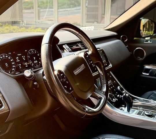 Чорний Ленд Ровер Range Rover Sport, об'ємом двигуна 3 л та пробігом 79 тис. км за 50000 $, фото 50 на Automoto.ua