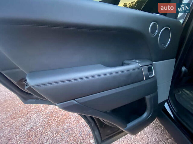 Чорний Ленд Ровер Range Rover Sport, об'ємом двигуна 2.99 л та пробігом 130 тис. км за 49900 $, фото 30 на Automoto.ua