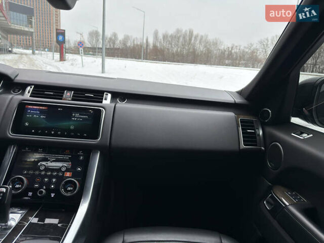 Чорний Ленд Ровер Range Rover Sport, об'ємом двигуна 2 л та пробігом 72 тис. км за 47000 $, фото 24 на Automoto.ua