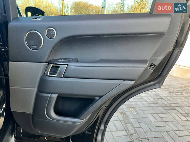 Черный Ленд Ровер Рендж Ровер Спорт, объемом двигателя 2.99 л и пробегом 135 тыс. км за 47500 $, фото 31 на Automoto.ua