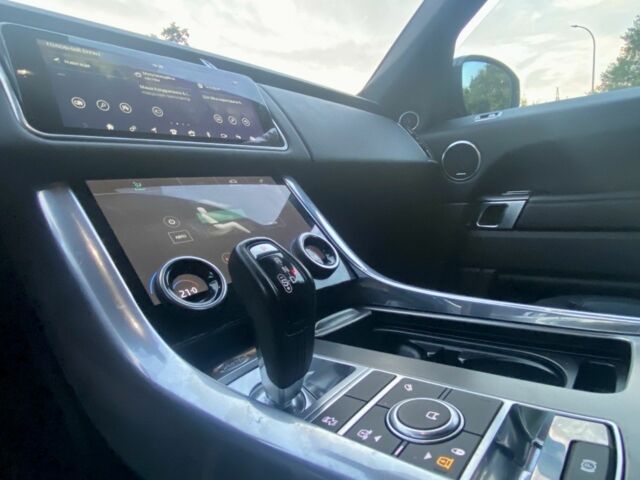 Черный Ленд Ровер Рендж Ровер Спорт, объемом двигателя 3 л и пробегом 133 тыс. км за 49900 $, фото 6 на Automoto.ua