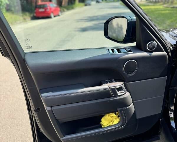 Черный Ленд Ровер Рендж Ровер Спорт, объемом двигателя 2.99 л и пробегом 127 тыс. км за 44000 $, фото 8 на Automoto.ua