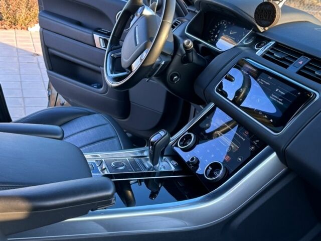 Чорний Ленд Ровер Range Rover Sport, об'ємом двигуна 3 л та пробігом 130 тис. км за 49950 $, фото 10 на Automoto.ua