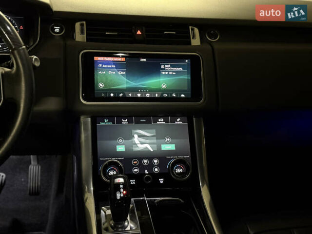 Чорний Ленд Ровер Range Rover Sport, об'ємом двигуна 2 л та пробігом 72 тис. км за 47000 $, фото 37 на Automoto.ua