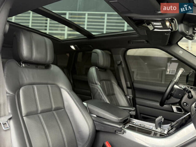 Чорний Ленд Ровер Range Rover Sport, об'ємом двигуна 2 л та пробігом 72 тис. км за 47000 $, фото 21 на Automoto.ua