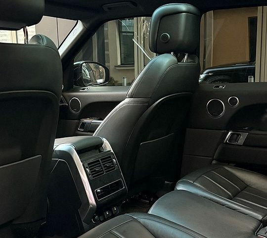Чорний Ленд Ровер Range Rover Sport, об'ємом двигуна 3 л та пробігом 79 тис. км за 50000 $, фото 21 на Automoto.ua