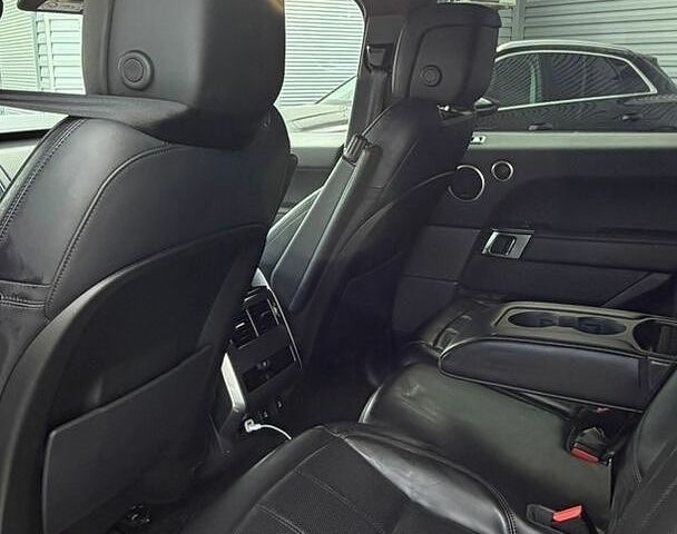 Чорний Ленд Ровер Range Rover Sport, об'ємом двигуна 2.99 л та пробігом 172 тис. км за 39900 $, фото 26 на Automoto.ua