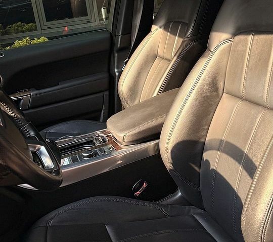 Чорний Ленд Ровер Range Rover Sport, об'ємом двигуна 3 л та пробігом 79 тис. км за 50000 $, фото 57 на Automoto.ua