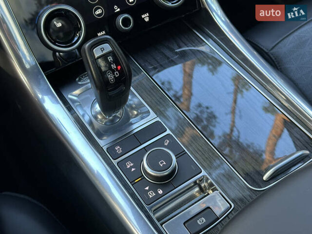 Чорний Ленд Ровер Range Rover Sport, об'ємом двигуна 2.99 л та пробігом 251 тис. км за 39000 $, фото 55 на Automoto.ua