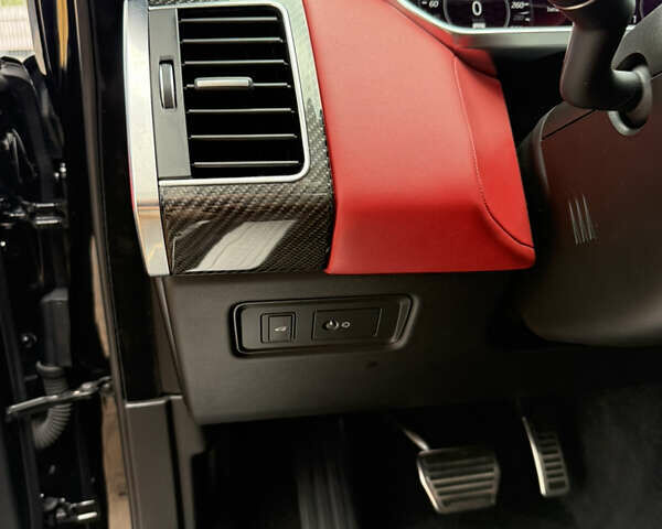 Чорний Ленд Ровер Range Rover Sport, об'ємом двигуна 5 л та пробігом 61 тис. км за 65000 $, фото 40 на Automoto.ua