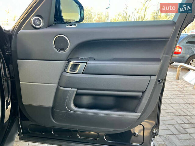 Черный Ленд Ровер Рендж Ровер Спорт, объемом двигателя 2.99 л и пробегом 135 тыс. км за 47500 $, фото 41 на Automoto.ua