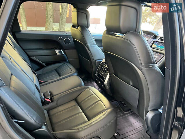 Черный Ленд Ровер Рендж Ровер Спорт, объемом двигателя 2.99 л и пробегом 135 тыс. км за 47500 $, фото 32 на Automoto.ua