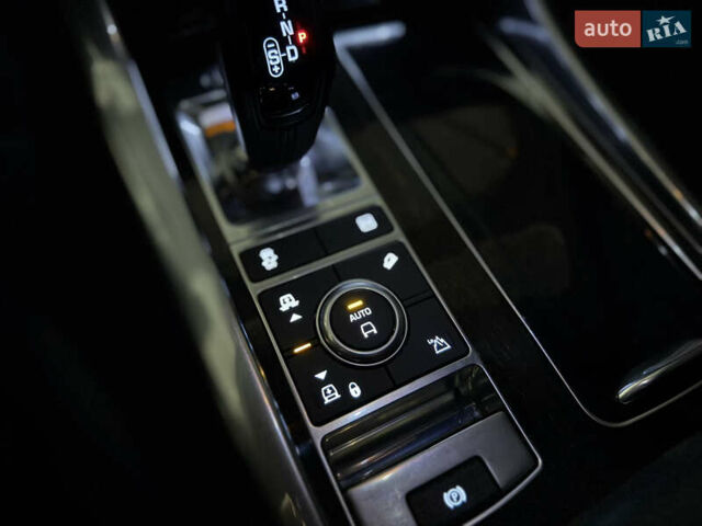 Чорний Ленд Ровер Range Rover Sport, об'ємом двигуна 2 л та пробігом 72 тис. км за 47000 $, фото 44 на Automoto.ua