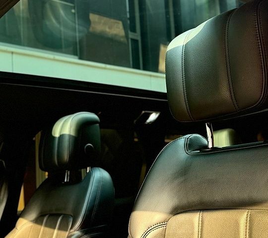 Чорний Ленд Ровер Range Rover Sport, об'ємом двигуна 3 л та пробігом 79 тис. км за 50000 $, фото 45 на Automoto.ua