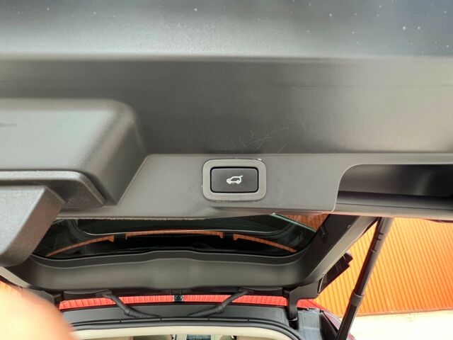 Чорний Ленд Ровер Range Rover Sport, об'ємом двигуна 2 л та пробігом 79 тис. км за 69500 $, фото 12 на Automoto.ua