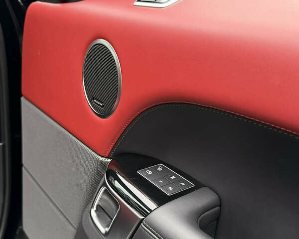 Черный Ленд Ровер Рендж Ровер Спорт, объемом двигателя 3 л и пробегом 30 тыс. км за 67000 $, фото 10 на Automoto.ua