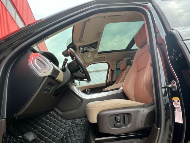 Чорний Ленд Ровер Range Rover Sport, об'ємом двигуна 2 л та пробігом 79 тис. км за 69500 $, фото 20 на Automoto.ua