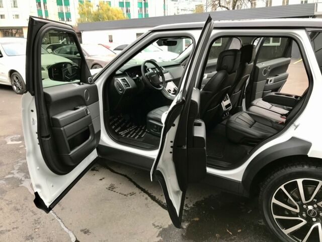 Чорний Ленд Ровер Range Rover Sport, об'ємом двигуна 3 л та пробігом 5 тис. км за 91000 $, фото 44 на Automoto.ua