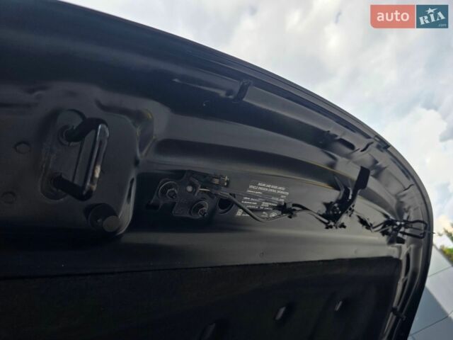Чорний Ленд Ровер Range Rover Sport, об'ємом двигуна 3 л та пробігом 251 тис. км за 43777 $, фото 64 на Automoto.ua