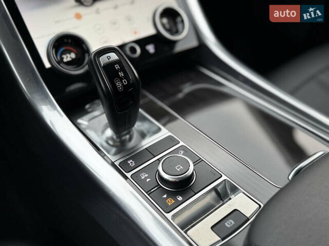 Черный Ленд Ровер Рендж Ровер Спорт, объемом двигателя 2.99 л и пробегом 135 тыс. км за 48900 $, фото 15 на Automoto.ua