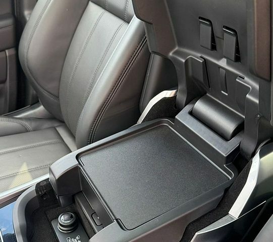 Чорний Ленд Ровер Range Rover Sport, об'ємом двигуна 3 л та пробігом 47 тис. км за 53000 $, фото 6 на Automoto.ua