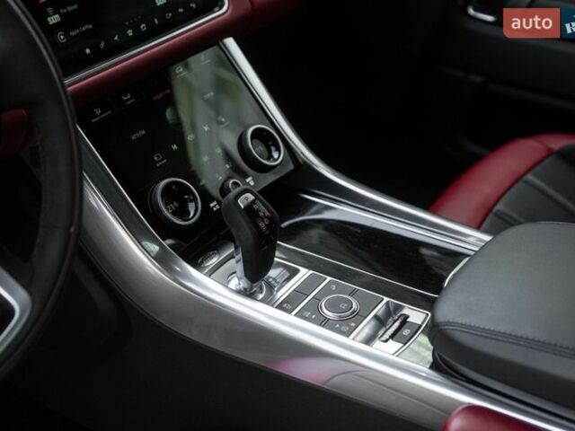 Чорний Ленд Ровер Range Rover Sport, об'ємом двигуна 3 л та пробігом 30 тис. км за 68900 $, фото 30 на Automoto.ua