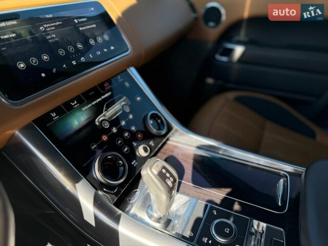 Черный Ленд Ровер Рендж Ровер Спорт, объемом двигателя 2.99 л и пробегом 193 тыс. км за 42900 $, фото 9 на Automoto.ua