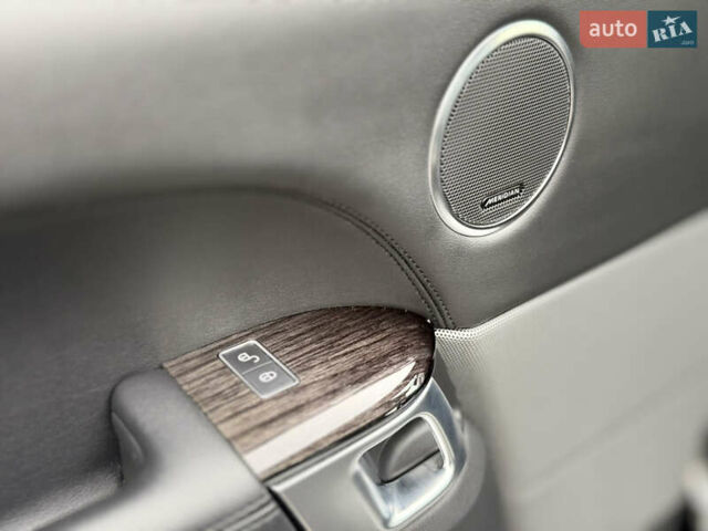 Черный Ленд Ровер Рендж Ровер Спорт, объемом двигателя 2.99 л и пробегом 135 тыс. км за 48900 $, фото 10 на Automoto.ua