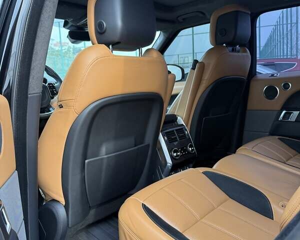 Черный Ленд Ровер Рендж Ровер Спорт, объемом двигателя 2.99 л и пробегом 37 тыс. км за 85000 $, фото 10 на Automoto.ua