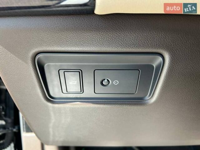 Чорний Ленд Ровер Range Rover Sport, об'ємом двигуна 3 л та пробігом 99 тис. км за 52990 $, фото 13 на Automoto.ua