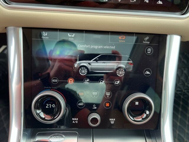 Чорний Ленд Ровер Range Rover Sport, об'ємом двигуна 2 л та пробігом 79 тис. км за 69500 $, фото 29 на Automoto.ua