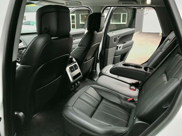 Чорний Ленд Ровер Range Rover Sport, об'ємом двигуна 3 л та пробігом 5 тис. км за 91000 $, фото 61 на Automoto.ua