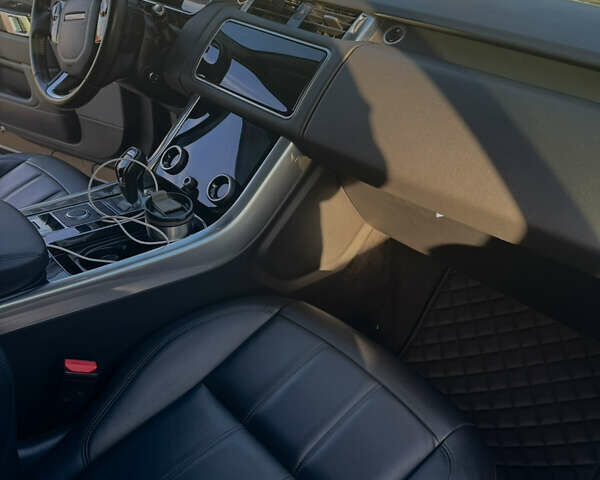 Чорний Ленд Ровер Range Rover Sport, об'ємом двигуна 3 л та пробігом 92 тис. км за 64499 $, фото 11 на Automoto.ua