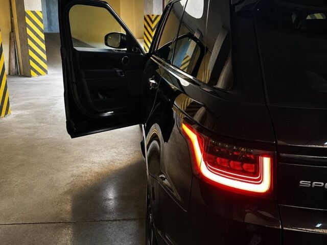 Чорний Ленд Ровер Range Rover Sport, об'ємом двигуна 3 л та пробігом 72 тис. км за 60000 $, фото 4 на Automoto.ua