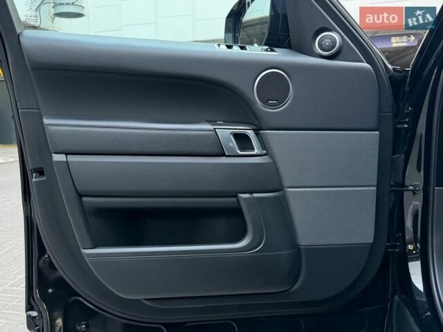 Чорний Ленд Ровер Range Rover Sport, об'ємом двигуна 3 л та пробігом 105 тис. км за 60000 $, фото 14 на Automoto.ua