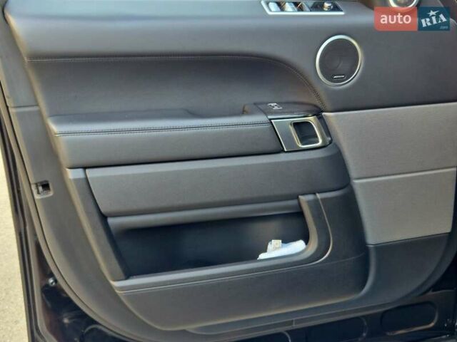 Чорний Ленд Ровер Range Rover Sport, об'ємом двигуна 3 л та пробігом 68 тис. км за 67500 $, фото 28 на Automoto.ua