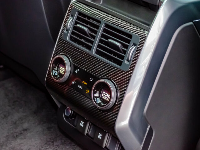 Чорний Ленд Ровер Range Rover Sport, об'ємом двигуна 5 л та пробігом 12 тис. км за 188888 $, фото 34 на Automoto.ua
