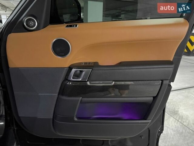 Черный Ленд Ровер Рендж Ровер Спорт, объемом двигателя 5 л и пробегом 82 тыс. км за 71000 $, фото 34 на Automoto.ua