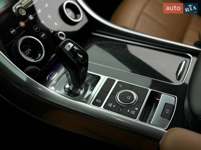 Черный Ленд Ровер Рендж Ровер Спорт, объемом двигателя 3 л и пробегом 149 тыс. км за 52500 $, фото 22 на Automoto.ua