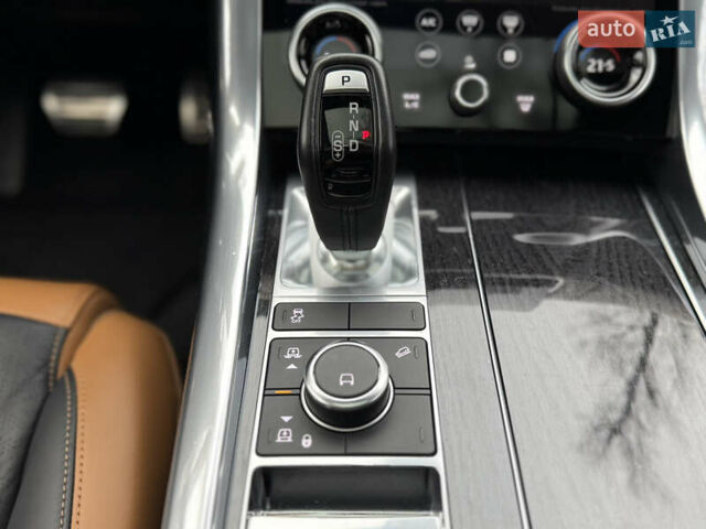 Чорний Ленд Ровер Range Rover Sport, об'ємом двигуна 3 л та пробігом 78 тис. км за 75000 $, фото 33 на Automoto.ua