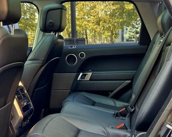 Чорний Ленд Ровер Range Rover Sport, об'ємом двигуна 3 л та пробігом 68 тис. км за 67500 $, фото 25 на Automoto.ua