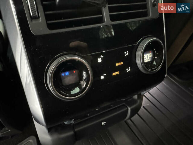 Чорний Ленд Ровер Range Rover Sport, об'ємом двигуна 3 л та пробігом 64 тис. км за 71000 $, фото 30 на Automoto.ua