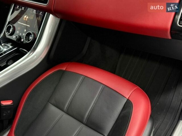 Черный Ленд Ровер Рендж Ровер Спорт, объемом двигателя 3 л и пробегом 57 тыс. км за 63500 $, фото 31 на Automoto.ua