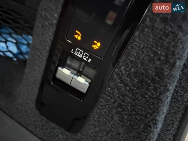 Чорний Ленд Ровер Range Rover Sport, об'ємом двигуна 3 л та пробігом 39 тис. км за 139300 $, фото 15 на Automoto.ua