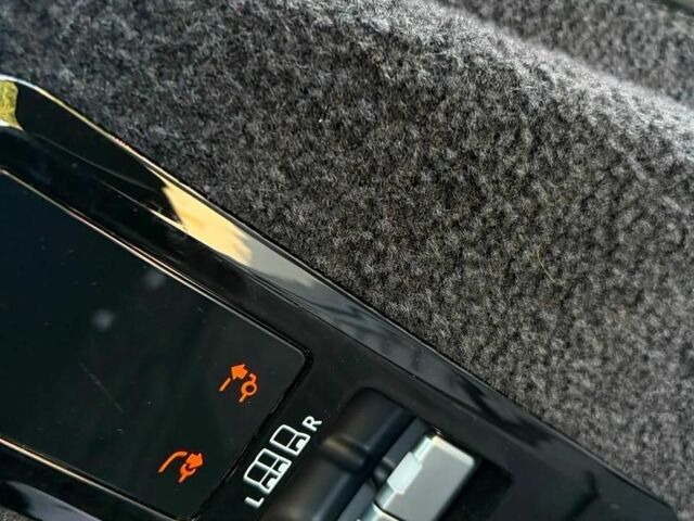 Чорний Ленд Ровер Range Rover Sport, об'ємом двигуна 3 л та пробігом 39 тис. км за 123200 $, фото 24 на Automoto.ua